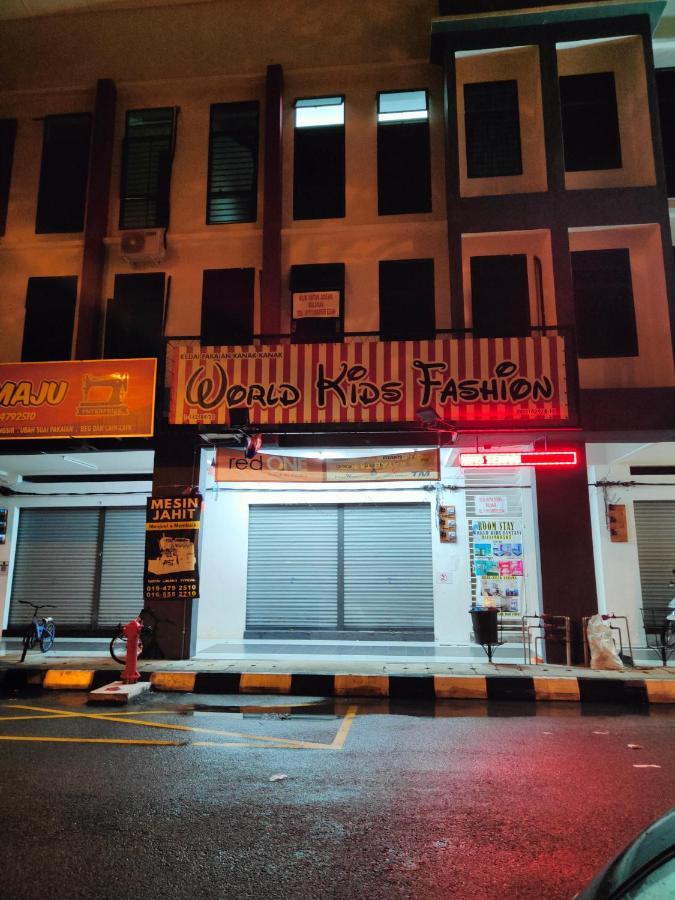 Hotel World Kids Fantasy Lumut Exterior foto