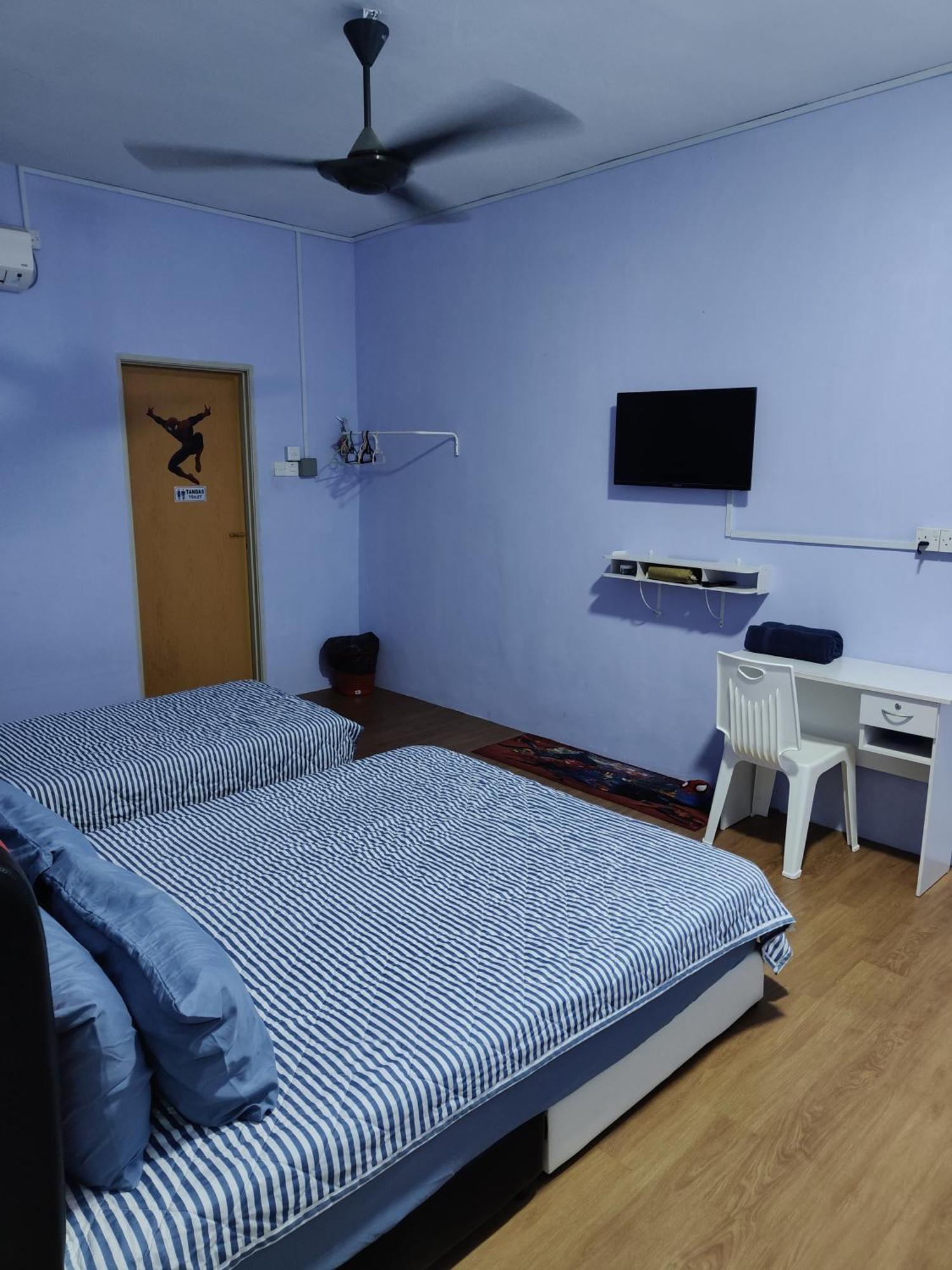 Hotel World Kids Fantasy Lumut Zimmer foto
